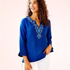 Lilly Pulitzer Blue Tunic Top 3/4 Sleeve Relaxed Fit and Embellished Design XXS